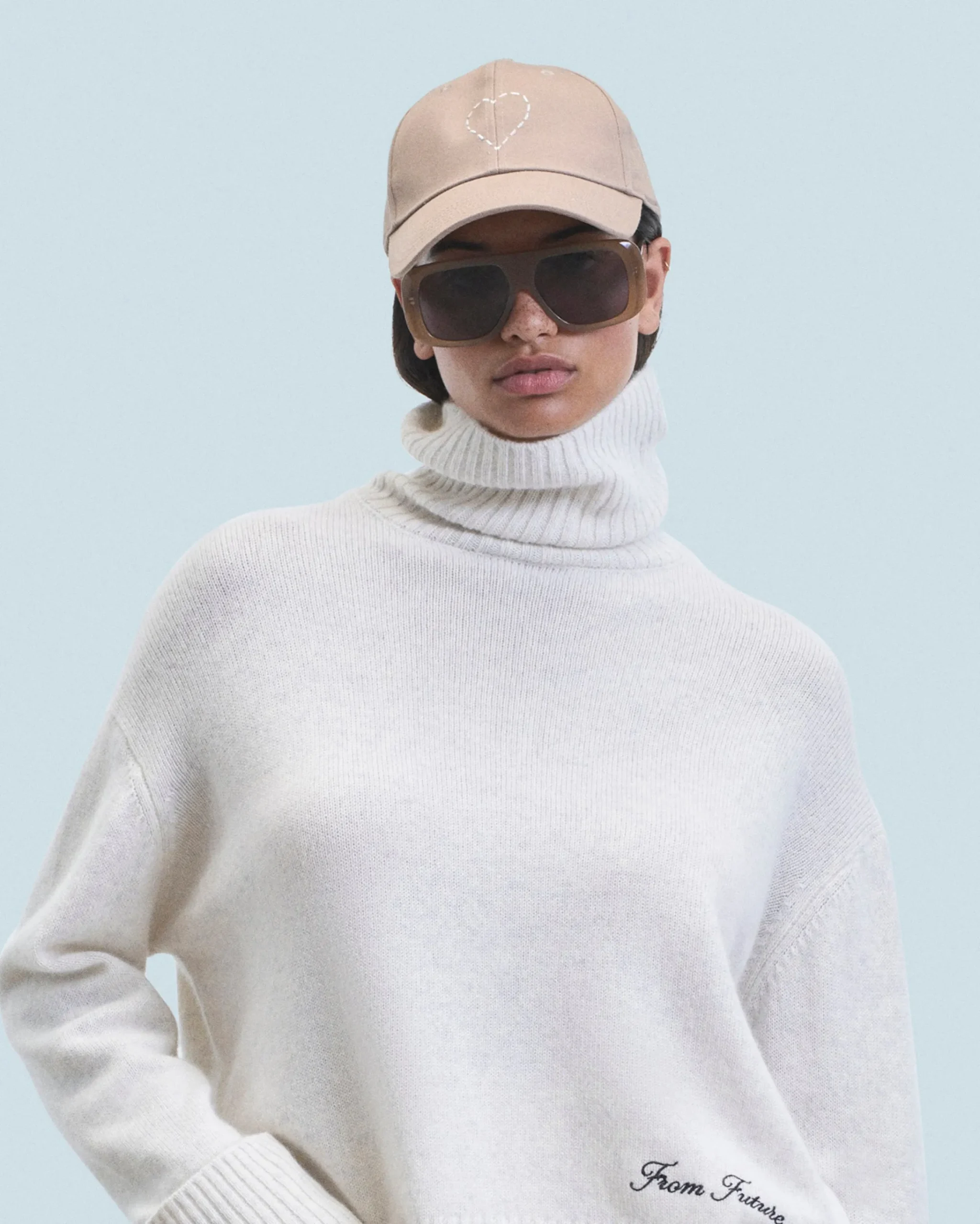 FROM FUTURE Cappellino con Visiera curva Cuore ricamato Taupe Outlet