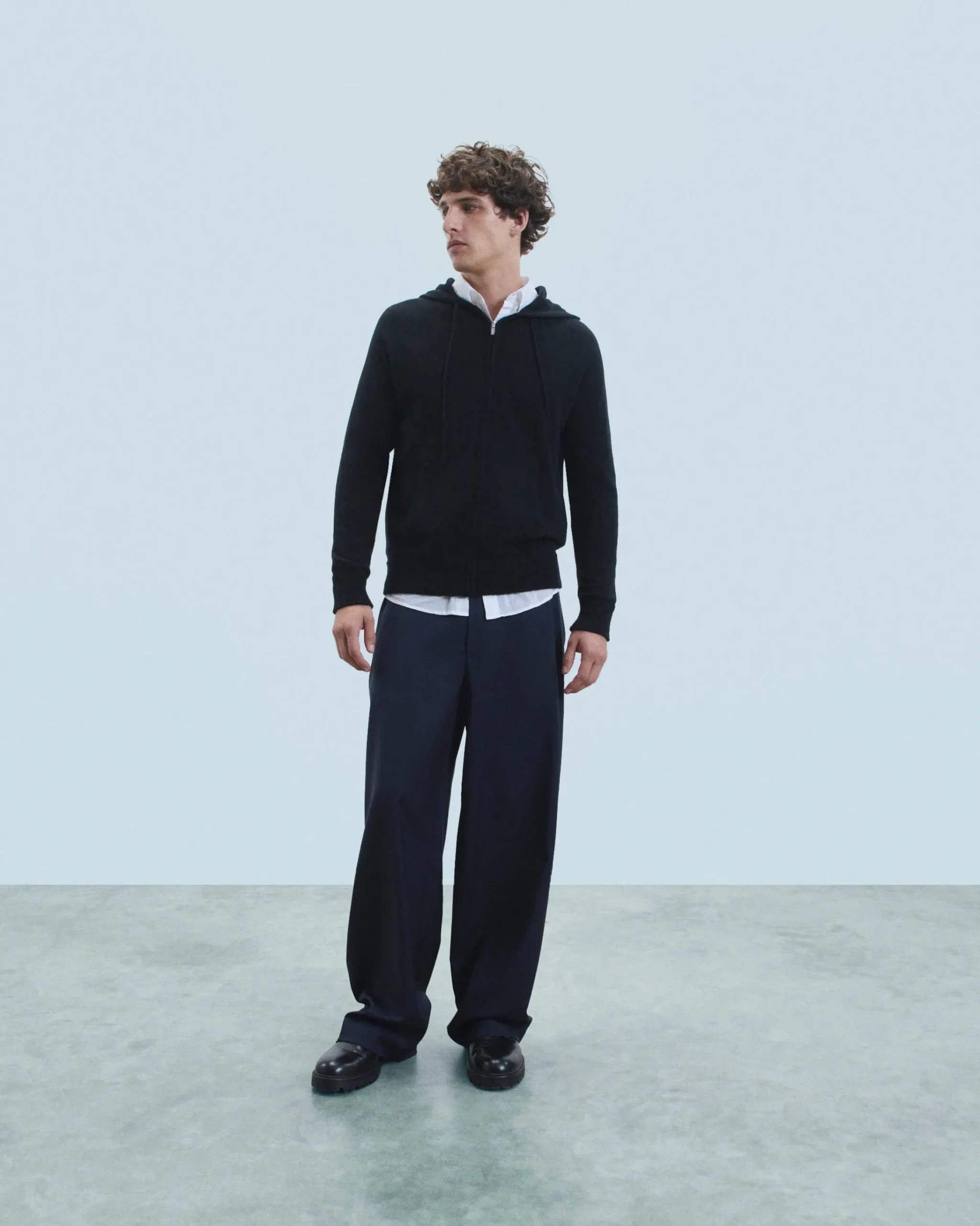 FROM FUTURE Maglione con Cappuccio e Zip Basic Nero Shop