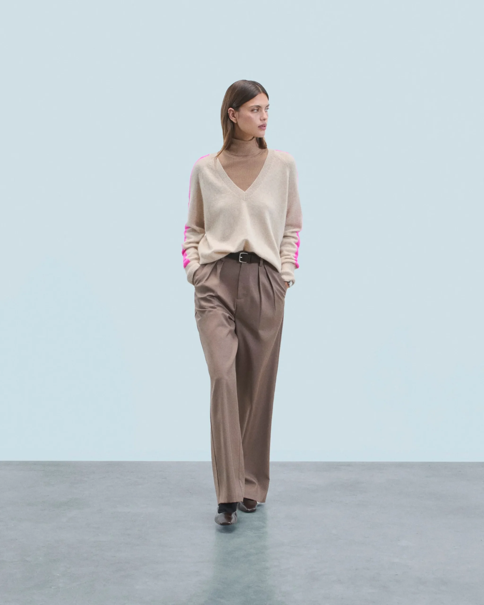FROM FUTURE Maglione Scollo a V Oversize Bande bicolori Leggero Mentobeige Outlet