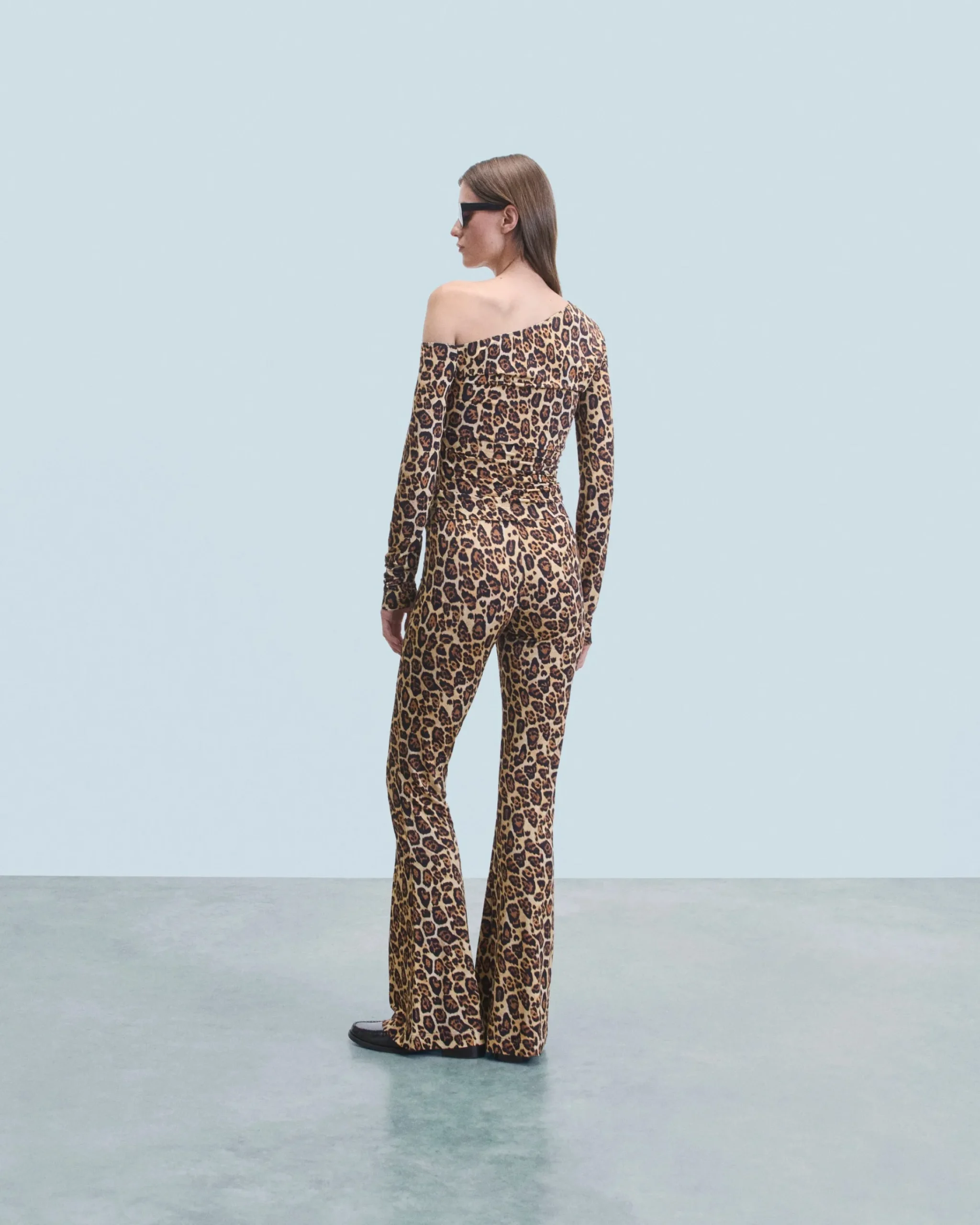 FROM FUTURE Top asimmetrico in jersey HotLeopard Outlet
