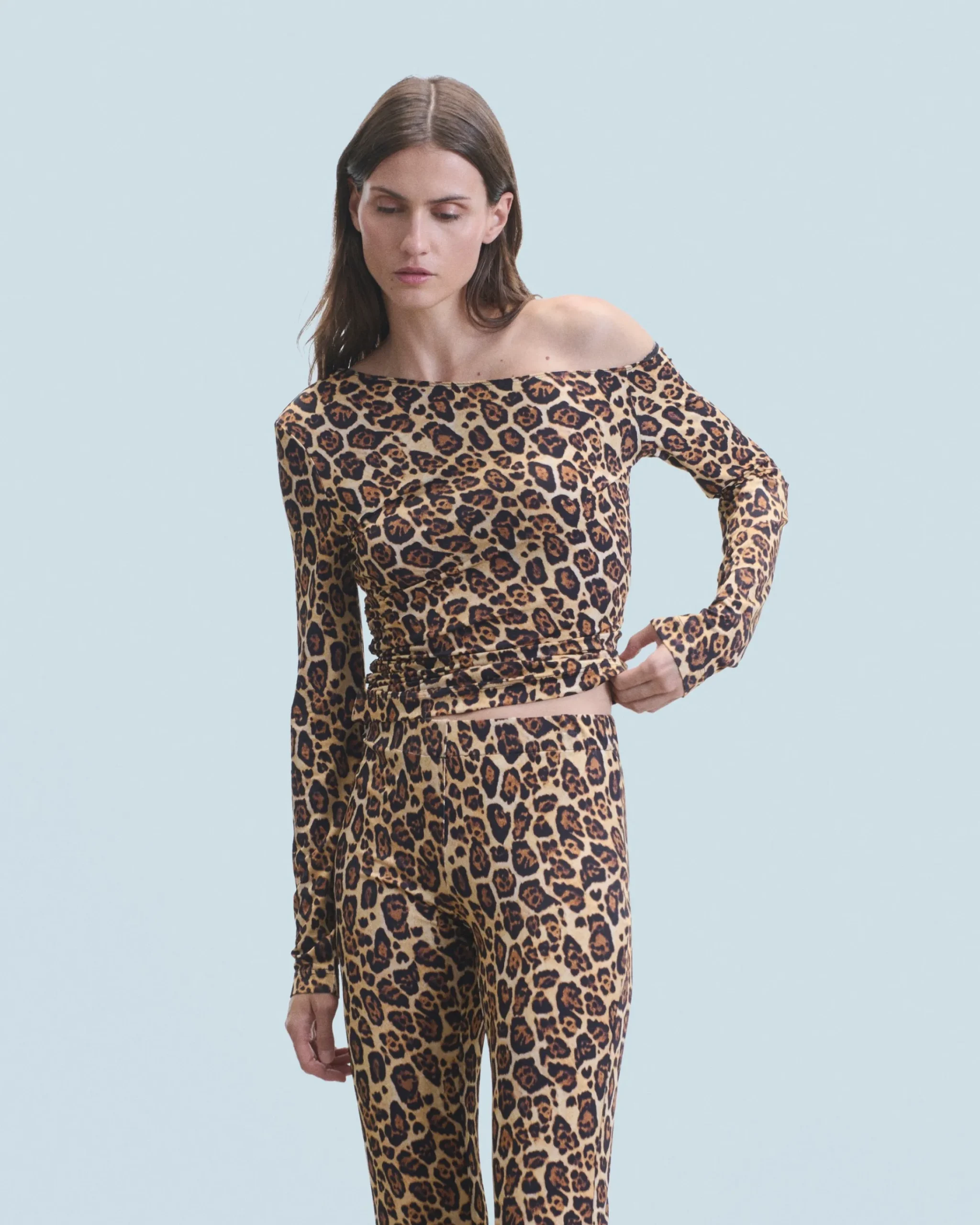 FROM FUTURE Top asimmetrico in jersey HotLeopard Outlet